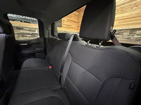 Used 2019 Chevrolet Silverado 1500 Custom w/ Custom Convenience Package AWD/4WD image 28