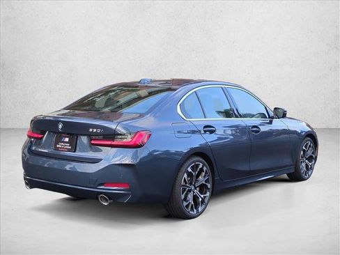 Used 2026 BMW 330i Sedan w/ Premium Package image 5