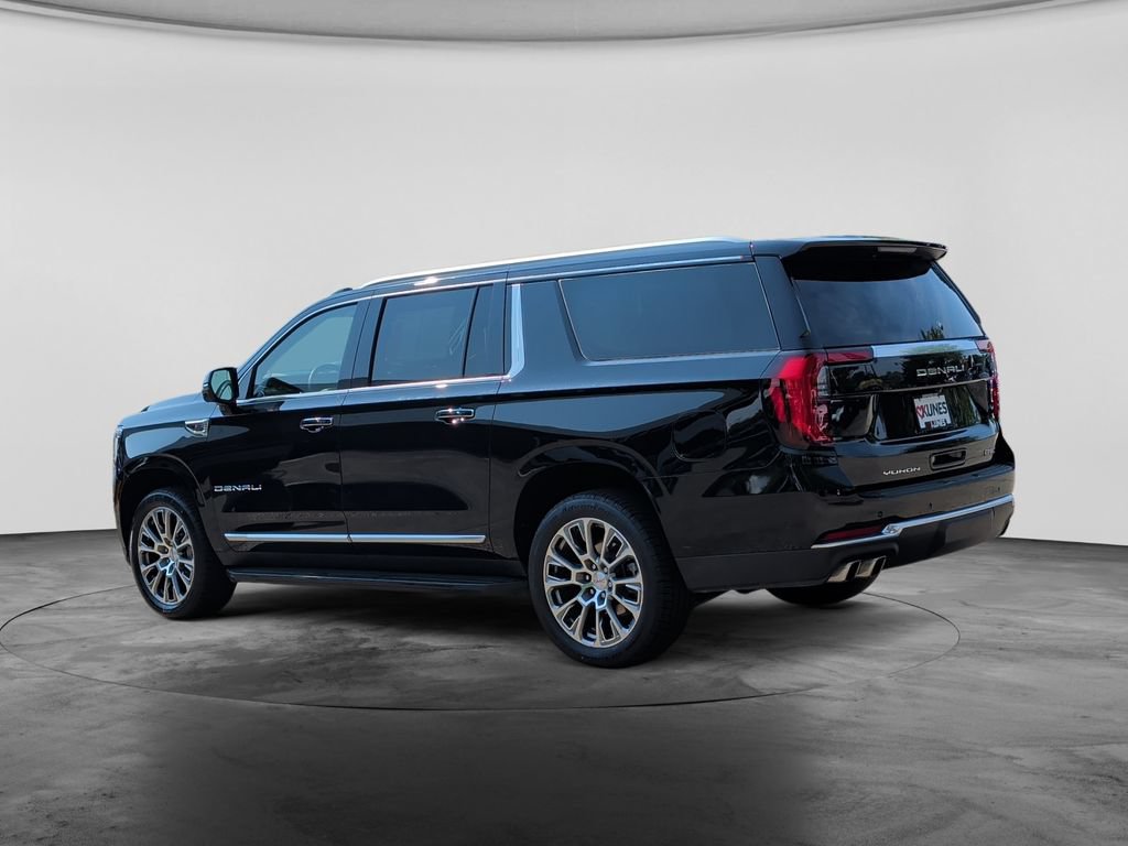 Used 2025 GMC Yukon XL Denali AWD/4WD image 5