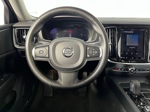 Used 2024 Volvo S60 B5 Core image 12