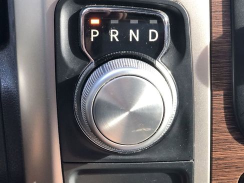 Used 2017 RAM 1500 Laramie w/ Convenience Group image 16