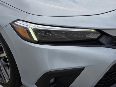 Used 2022 Honda Civic Touring image 35