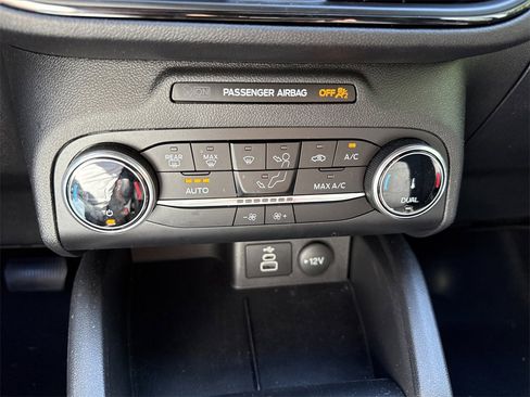 Used 2025 Ford Escape ST-Line image 21