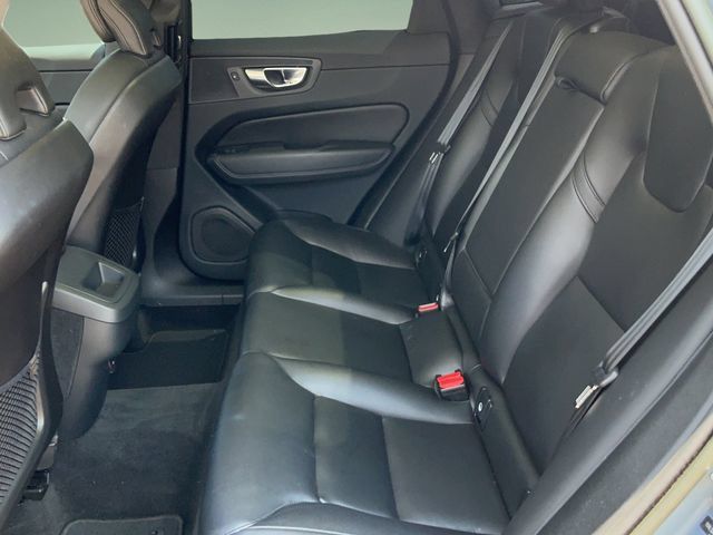 Used 2023 Volvo XC60 B5 Core AWD/4WD image 15
