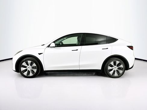 Used 2023 Tesla Model Y Long Range image 4