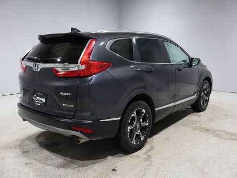 Used 2019 Honda CR-V Touring image 2