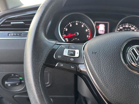 Used 2021 Volkswagen Tiguan S image 18