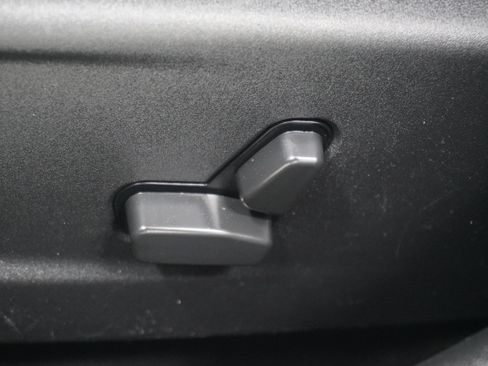 Used 2021 Dodge Charger SXT w/ Blacktop Package RWD image 15