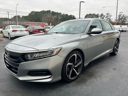 Used 2018 Honda Accord Sport image 4