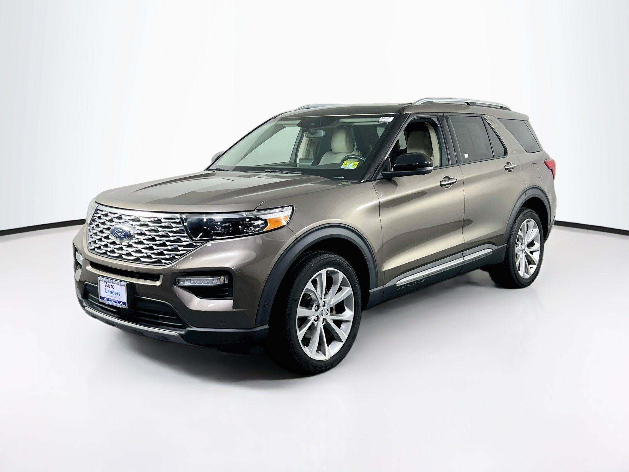 Used 2021 Ford Explorer Platinum w/ Equipment Group 601A AWD/4WD image 1