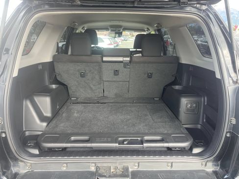 Used 2022 Toyota 4Runner Trail Special Edition AWD/4WD image 25