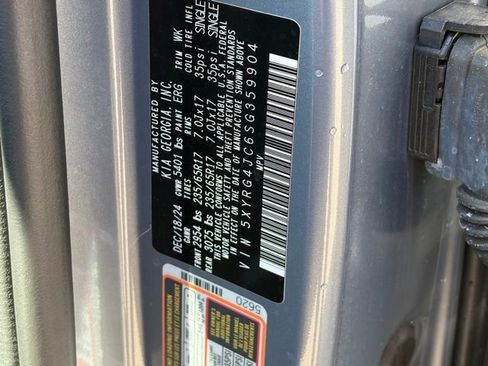 Used 2025 Kia Sorento LX image 35