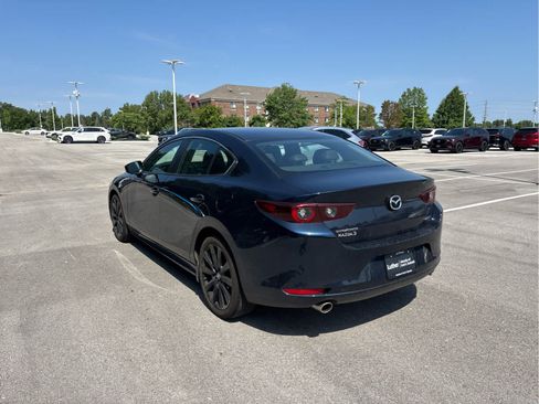 Used 2024 MAZDA MAZDA3 s FWD image 3