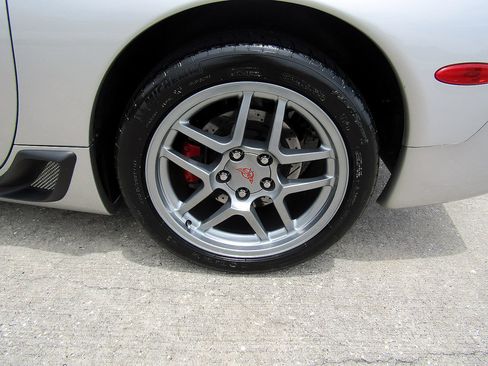 Used 2004 Chevrolet Corvette Z06 RWD image 24