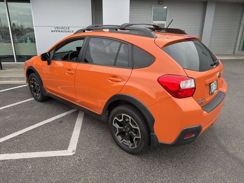 Used 2015 Subaru Crosstrek 2.0i Limited image 3