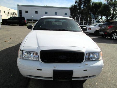 Used 2011 Ford Crown Victoria Police Interceptor w/ Radio Suppression Pkg image 1