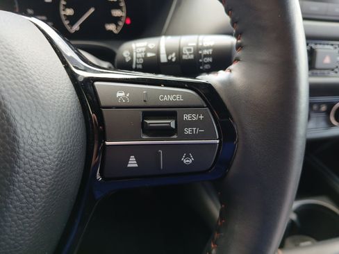 Used 2024 Honda HR-V Sport image 12
