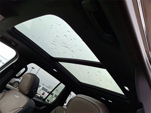 New 2026 GMC Acadia Denali Ultimate w/ LPO, Floor Liner Package image 11