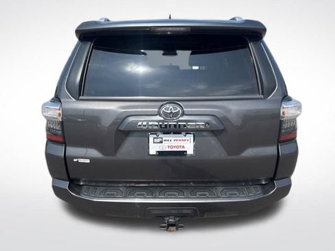 Used 2017 Toyota 4Runner SR5 image 4