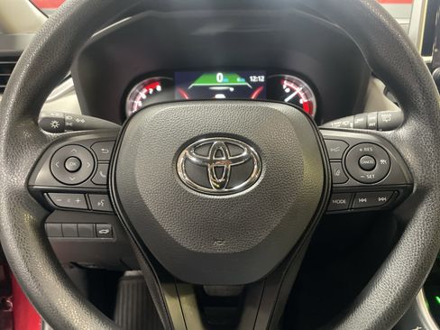 Used 2024 Toyota RAV4 XLE image 18