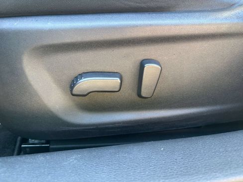 Used 2025 Nissan Altima 2.5 SV FWD image 18
