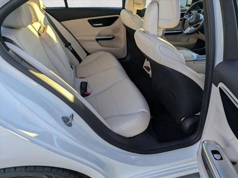 Used 2023 Mercedes-Benz C 300 Sedan image 19