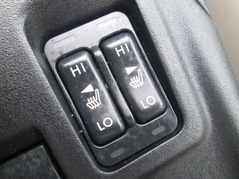 Used 2018 Subaru Impreza 2.0i Limited image 16