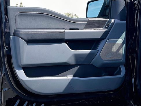 Used 2025 Ford F150 Lariat w/ Equipment Group 502A High image 24