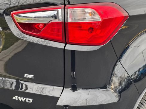 Certified 2022 Ford EcoSport SE w/ SE Convenience Package image 28