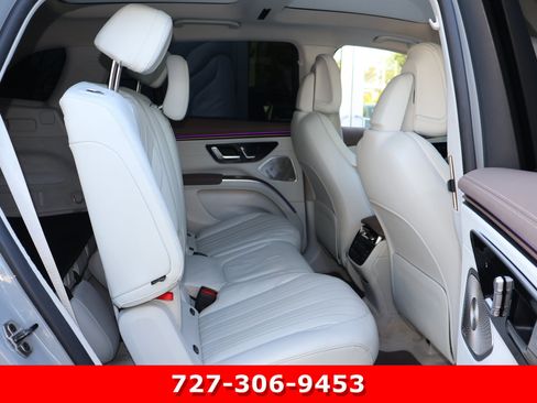 Used 2023 Mercedes-Benz EQS 580 4MATIC SUV image 23