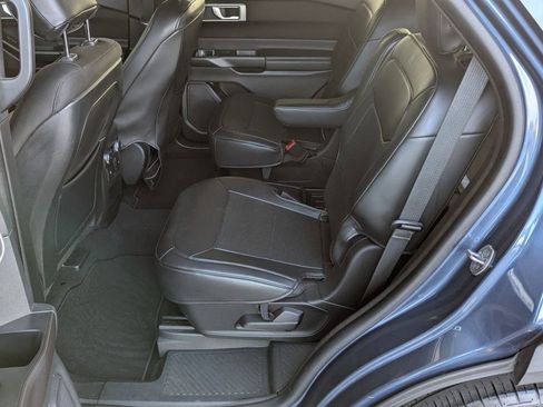Certified 2020 Ford Explorer XLT image 13