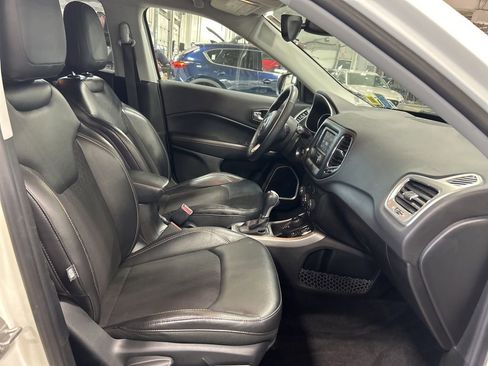 Used 2018 Jeep Compass Latitude w/ Cold Weather Group image 14