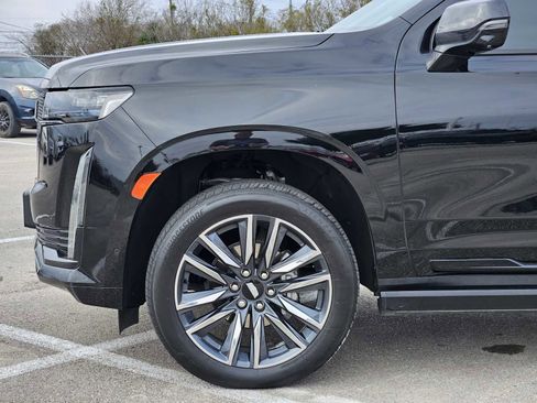 Used 2023 Cadillac Escalade Sport Platinum w/ Heavy-Duty Trailer Package image 8