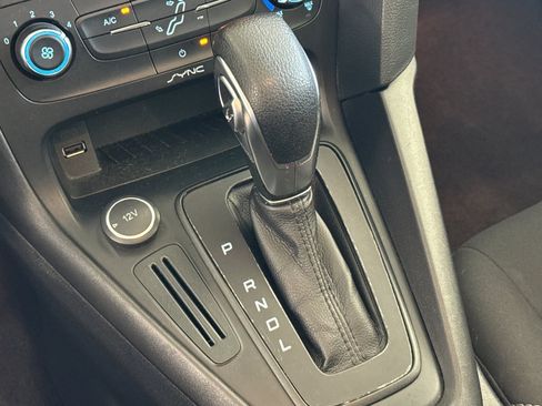 Used 2017 Ford Focus SE FWD image 16