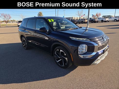 Used 2023 Mitsubishi Outlander LE image 9