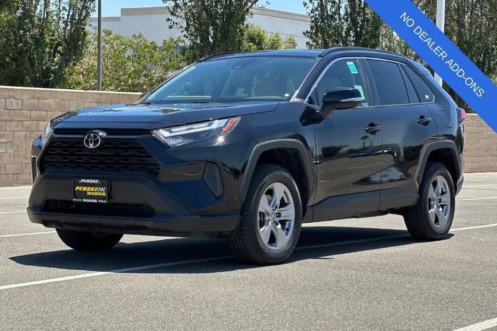 Used 2023 Toyota RAV4 XLE FWD image 8