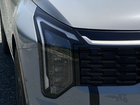 New 2026 Kia Sportage SX FWD image 13