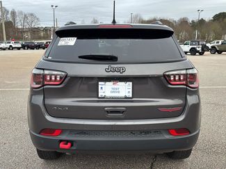 Used 2024 Jeep Compass Trailhawk video 4