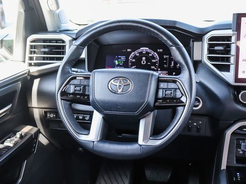 Used 2024 Toyota Tundra Limited AWD/4WD image 18