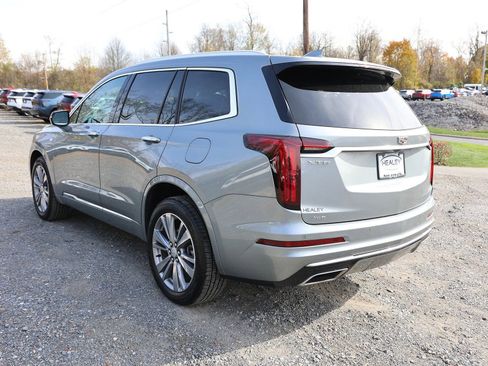 Used 2024 Cadillac XT6 Premium Luxury image 5