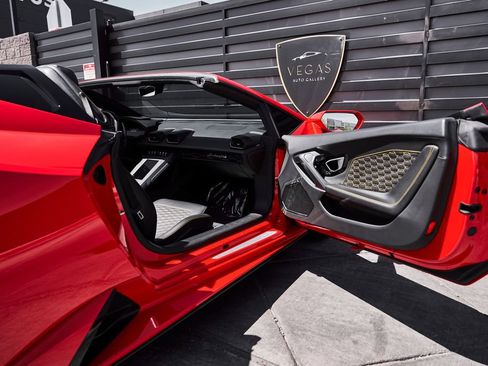Used 2023 Lamborghini Huracan EVO RWD image 27