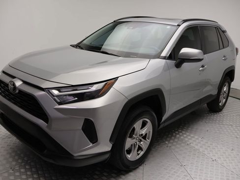 Used 2023 Toyota RAV4 XLE w/ Convenience Package FWD image 2