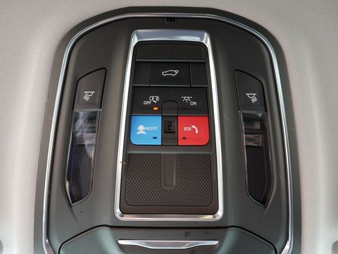 Used 2023 Jeep Grand Cherokee L Laredo w/ Luxury Tech Group I image 34