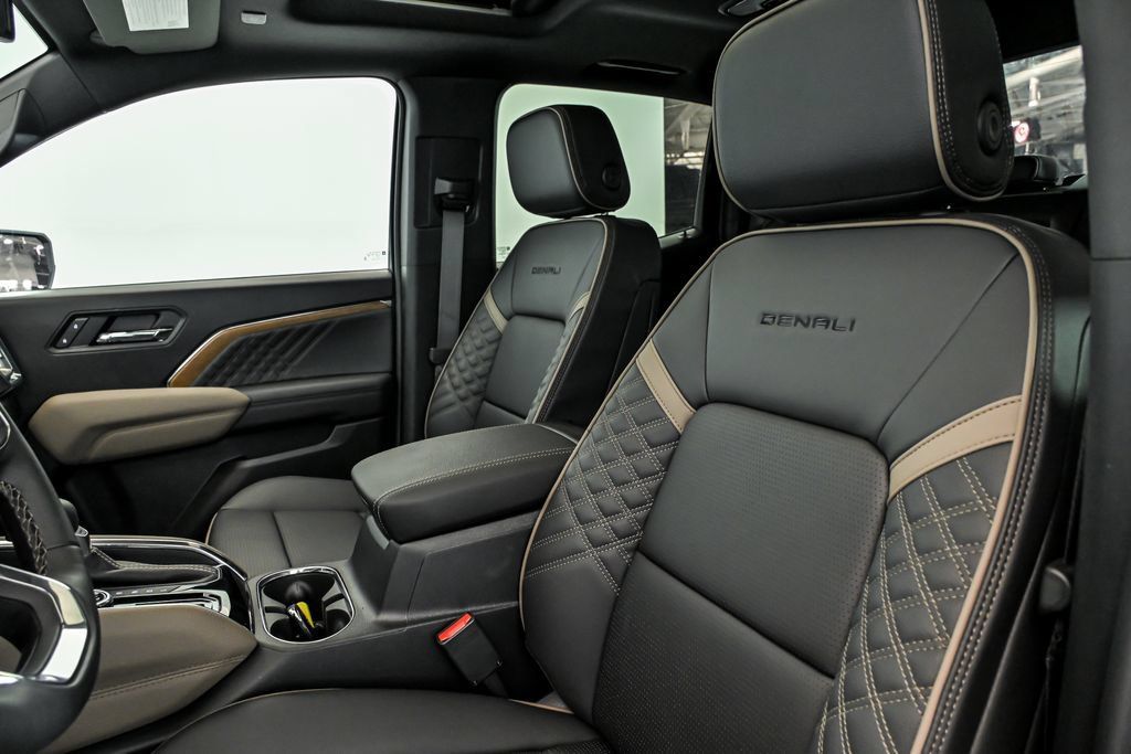 New 2026 GMC Canyon Denali AWD/4WD image 14