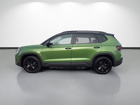 New 2026 Volkswagen Taos SE FWD image 6
