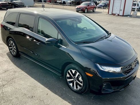 Used 2025 Honda Odyssey EX-L image 4