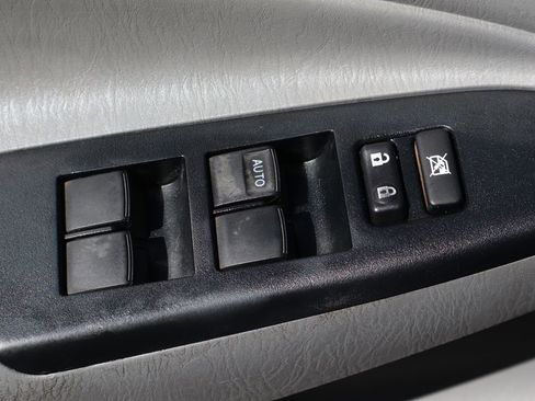 Used 2014 Toyota Tacoma Base w/ TRD Off-Road Package image 17