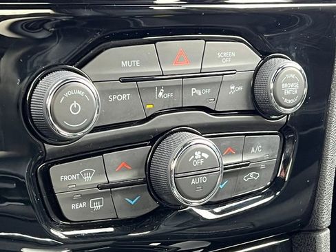 Used 2023 Chrysler 300 S w/ Comfort Group image 32