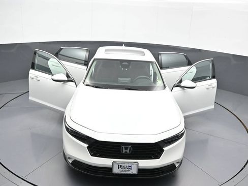 Used 2023 Honda Accord EX image 46