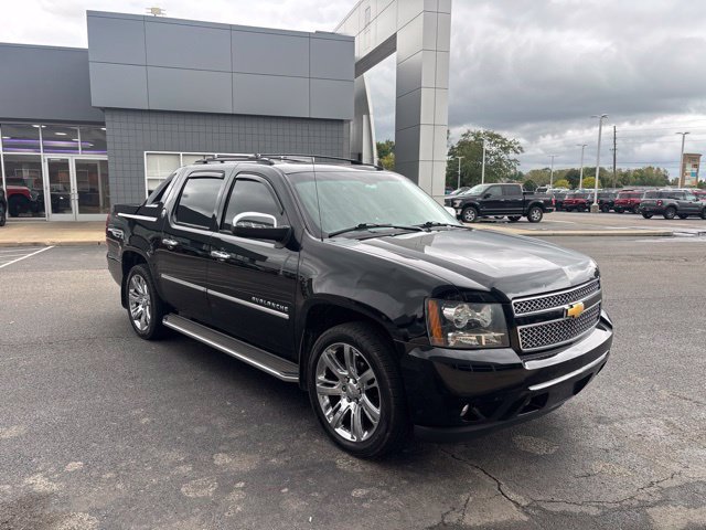 Used 2013 Chevrolet Avalanche LTZ AWD/4WD 360° Tour